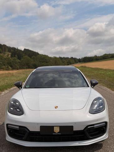 Porsche Panamera II GTS — photo 14
