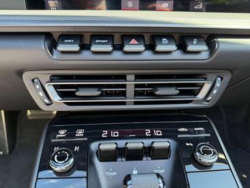 Porsche 991 I Carrera S — photo 32
