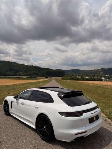 Porsche Panamera II GTS — photo 19