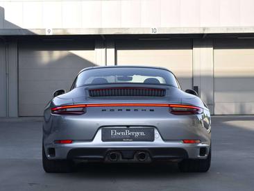 Porsche 991 II GTS — photo 17