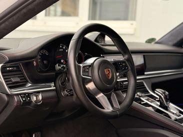 Porsche Panamera II GTS — photo 23