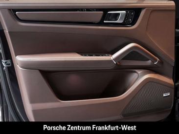 Porsche Cayenne III S Platinum Edition — photo 31