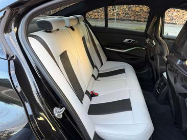 BMW M3 Competition XDrive — photo 11