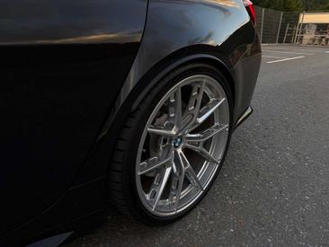 BMW M3 Competition XDrive — photo 18