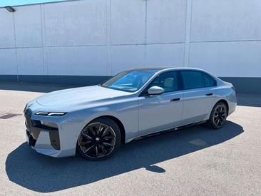 BMW Série 7 M Sport 740d XDrive — photo 6