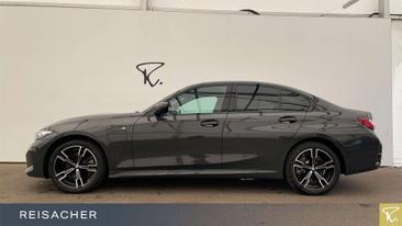BMW 330 M Sport 330e — photo 7