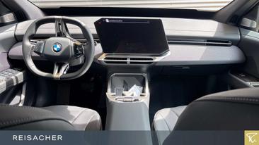 BMW iX3 50 XDrive — photo 6