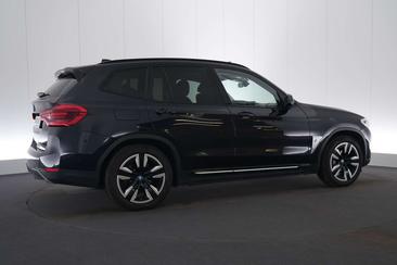 BMW iX3 — photo 6