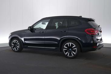 BMW iX3 — photo 10