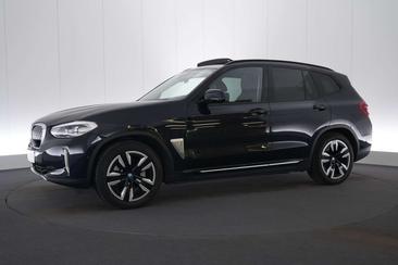 BMW iX3 — photo 12