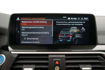 BMW iX3 — photo 33