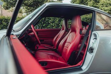 Porsche 993 Carrera — photo 9