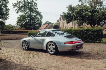 Porsche 993 Carrera — photo 25