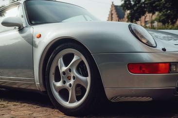 Porsche 993 Carrera — photo 30