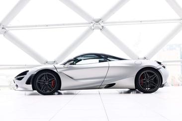McLaren 720S — photo 9