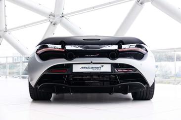McLaren 720S — photo 10