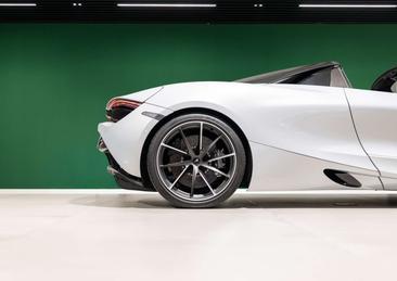 McLaren 720S Spider — photo 16