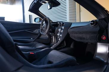 McLaren 720S Spider — photo 19
