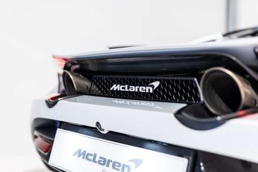McLaren 720S Spider — photo 31
