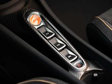 McLaren Artura Spider — photo 13