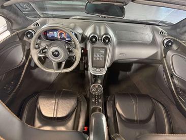 McLaren 570S Spider — photo 11