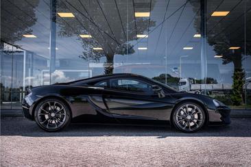 McLaren 540C — photo 14
