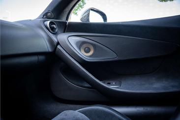 McLaren 540C — photo 18