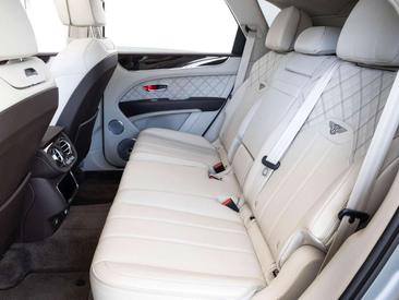 Bentley Bentayga V8 First Edition — photo 9