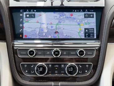 Bentley Bentayga V8 First Edition — photo 14