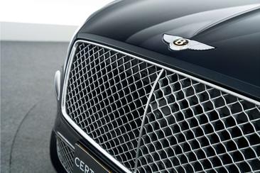 Bentley Continental GT V8 — photo 13