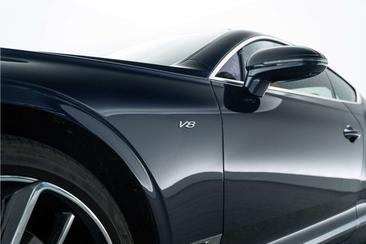 Bentley Continental GT V8 — photo 14