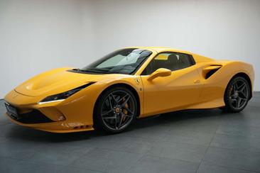 Ferrari F8 Spider — photo 6