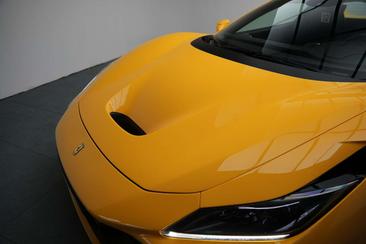 Ferrari F8 Spider — photo 9