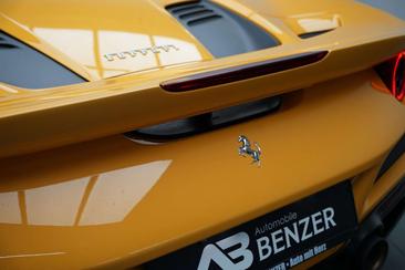 Ferrari F8 Spider — photo 17