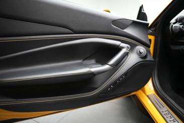 Ferrari F8 Spider — photo 20
