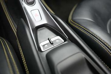 Ferrari F8 Spider — photo 35