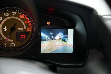 Ferrari F8 Spider — photo 37