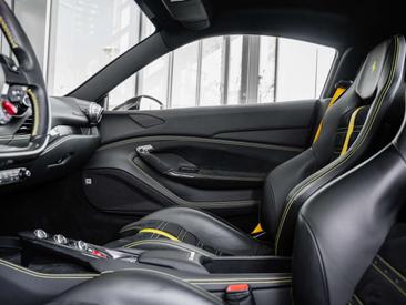 Ferrari F8 Tributo — photo 14