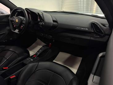 Ferrari 488 GTB — photo 15