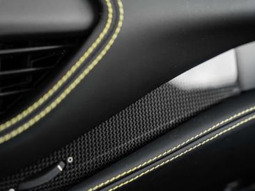 Ferrari F8 Tributo — photo 26