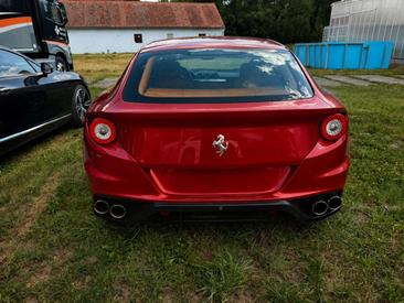 Ferrari FF — photo 3