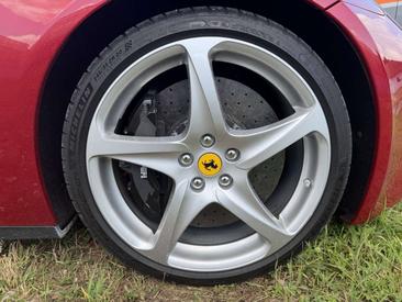 Ferrari FF — photo 10