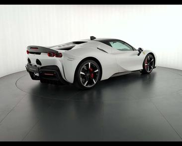 Ferrari SF90 Stradale — photo 7