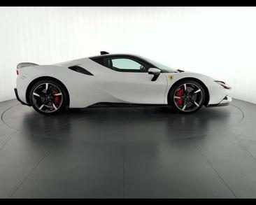 Ferrari SF90 Stradale — photo 8