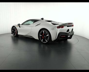 Ferrari SF90 Stradale — photo 10