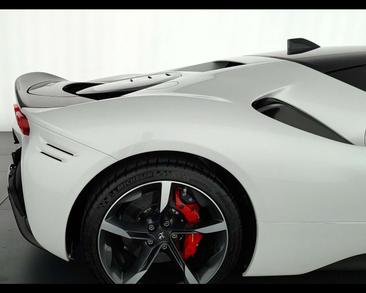Ferrari SF90 Stradale — photo 15