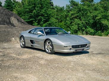 Ferrari F355 — photo 3