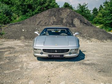 Ferrari F355 — photo 4