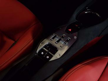Ferrari 296 GTB — photo 25