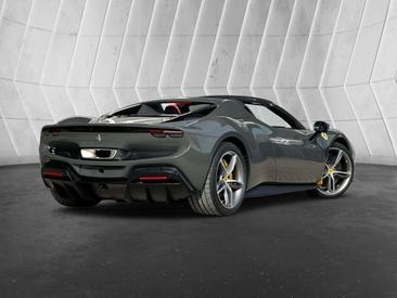 Ferrari 296 GTS — photo 9